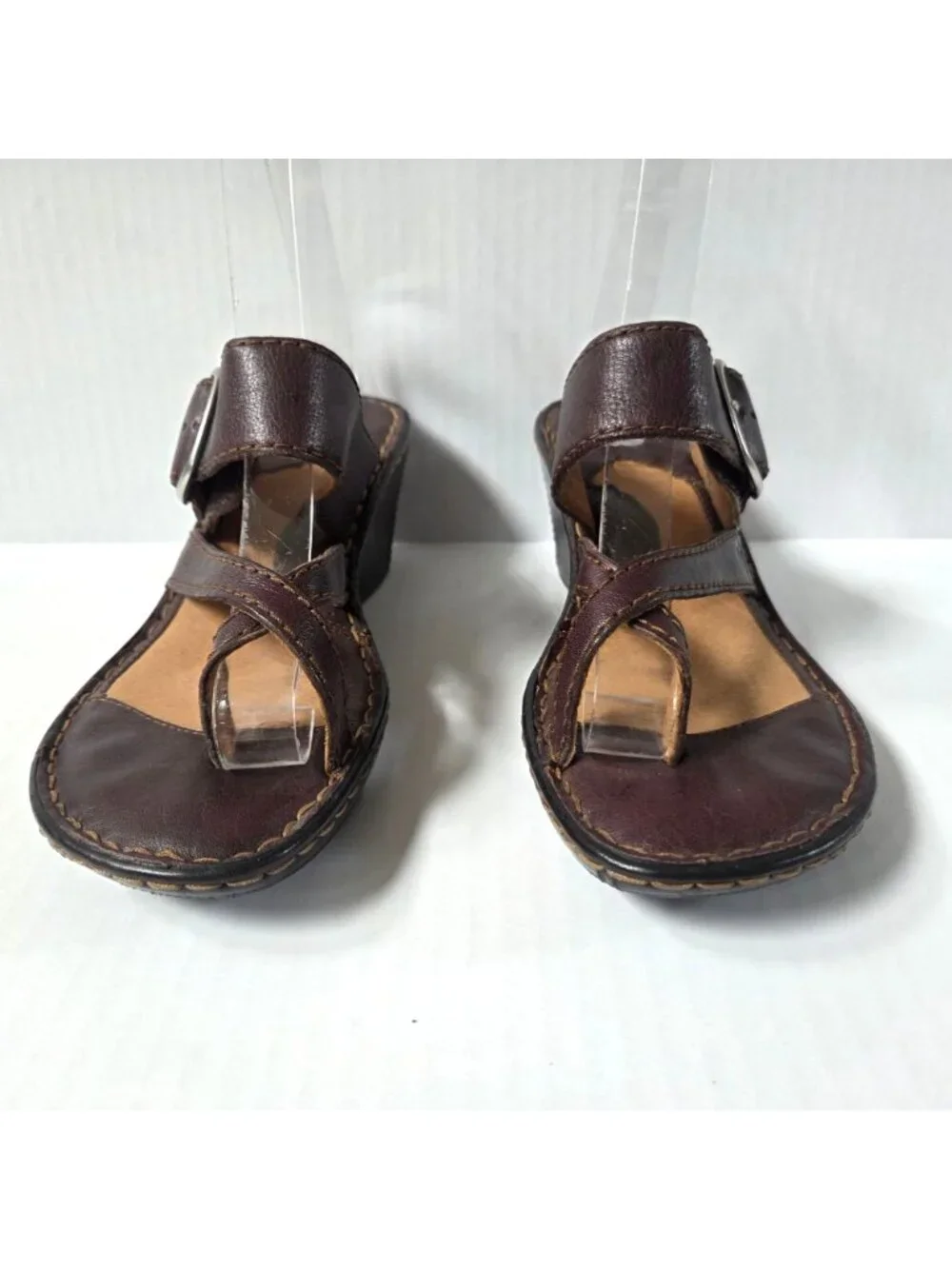 Born Sandals Womens 8 Brown Leather Toe Loop Buckle Wedge Comfort Boho Hippie